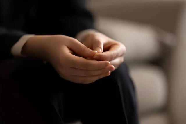 thinking how to cut all distraction